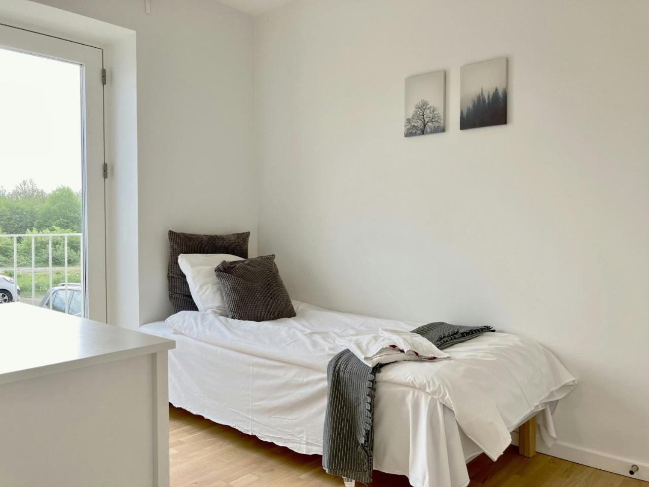 Spacious For 5 In Gellerupparken * Århus