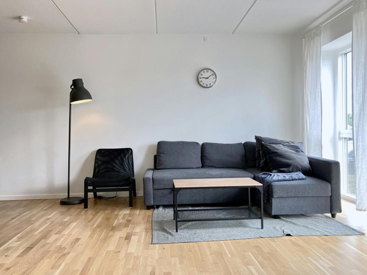 Appartement Spacious For 5 In Gellerupparken Århus